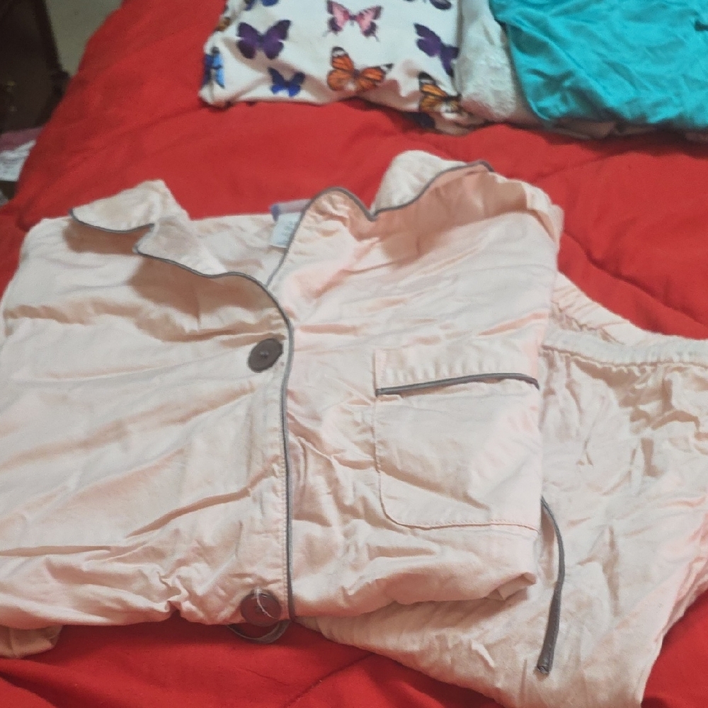 Francesca's Collections Pink Pajama Set